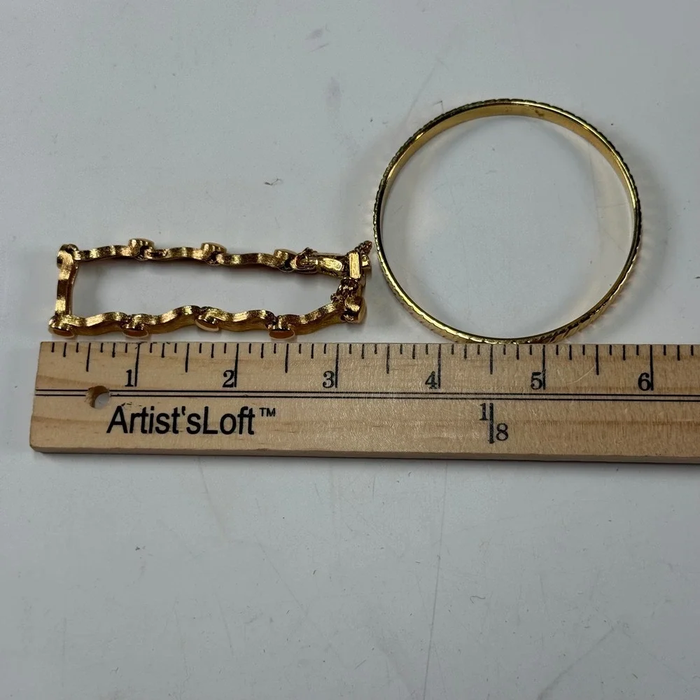 Monet gold tone